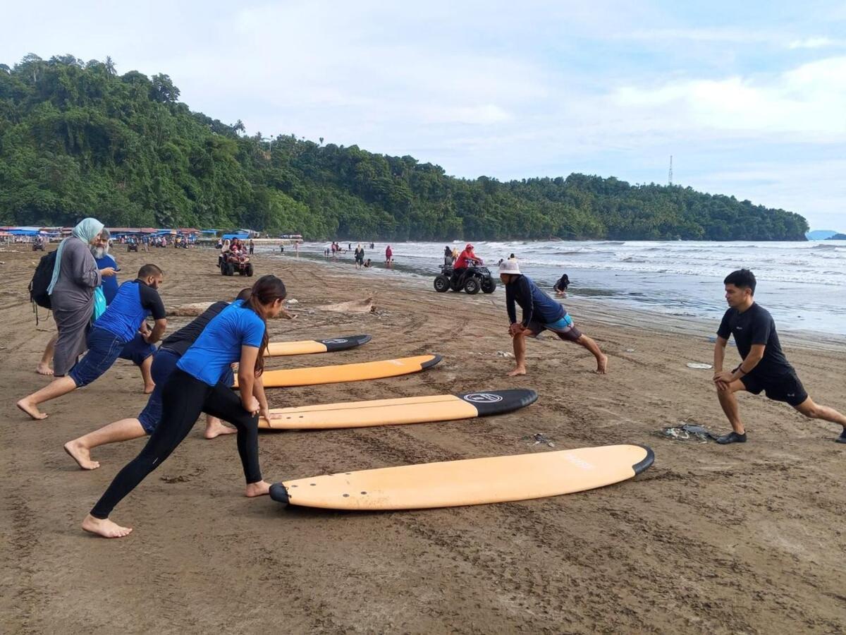 Air Manis Secret Surfcamp Apartment Taluk Batung Exterior photo